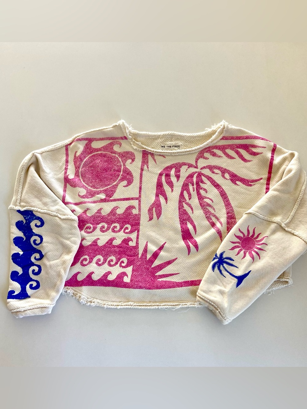 WE THE FREE Cream & Pink Palm Graphic Cropped Pullover 🌴 Small - Picture 3 of 13
